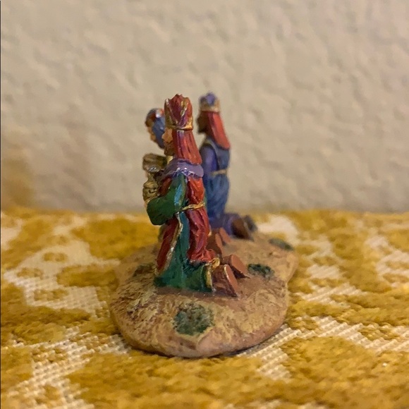 3 wise men Hawthorne Nativity Figurine decoration - Picture 6 of 16